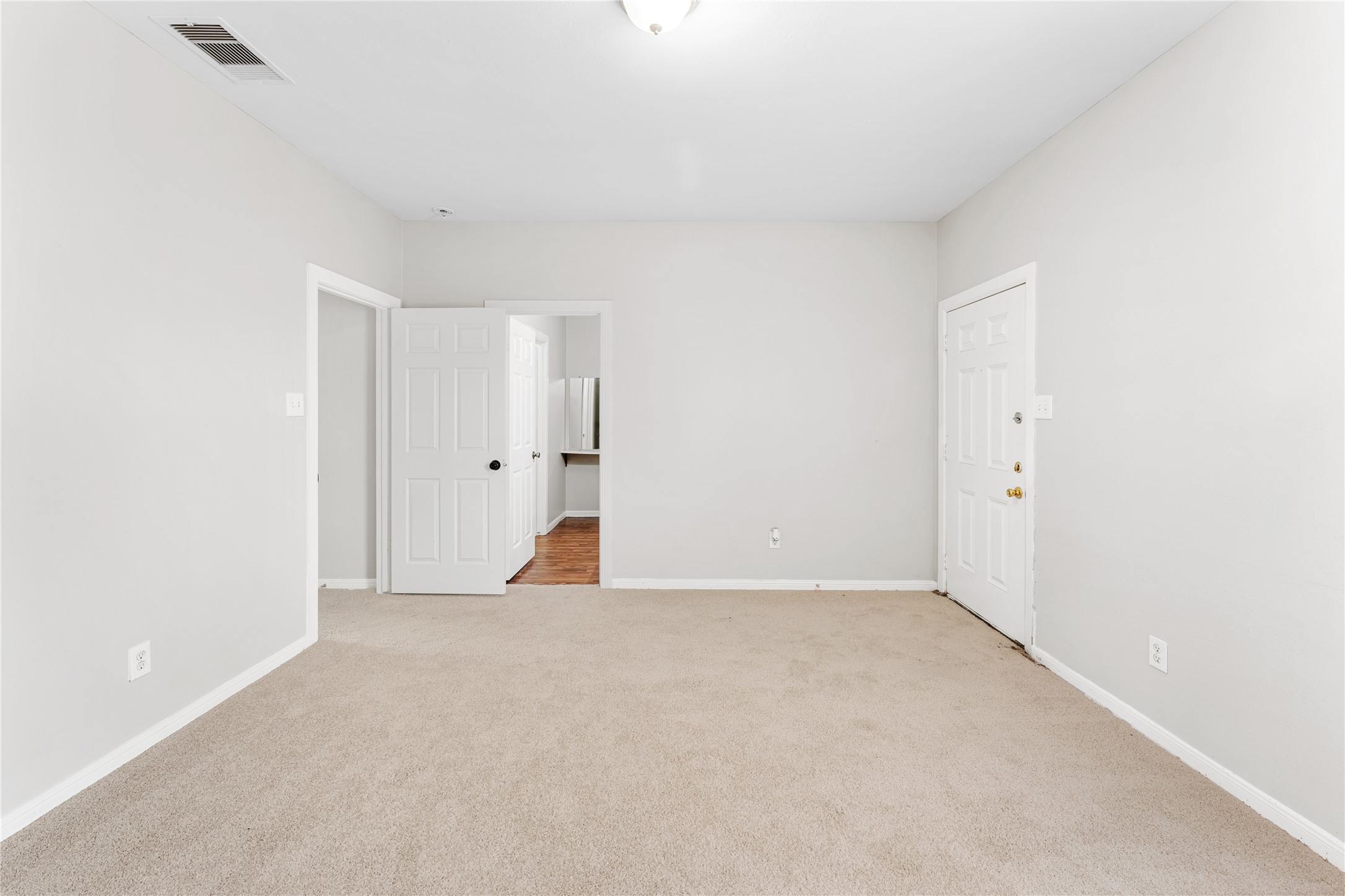 9610 Buffum Street, Unit B Houston, TX 77051 - Photo 16 of 25 a view of an empty room with a window
