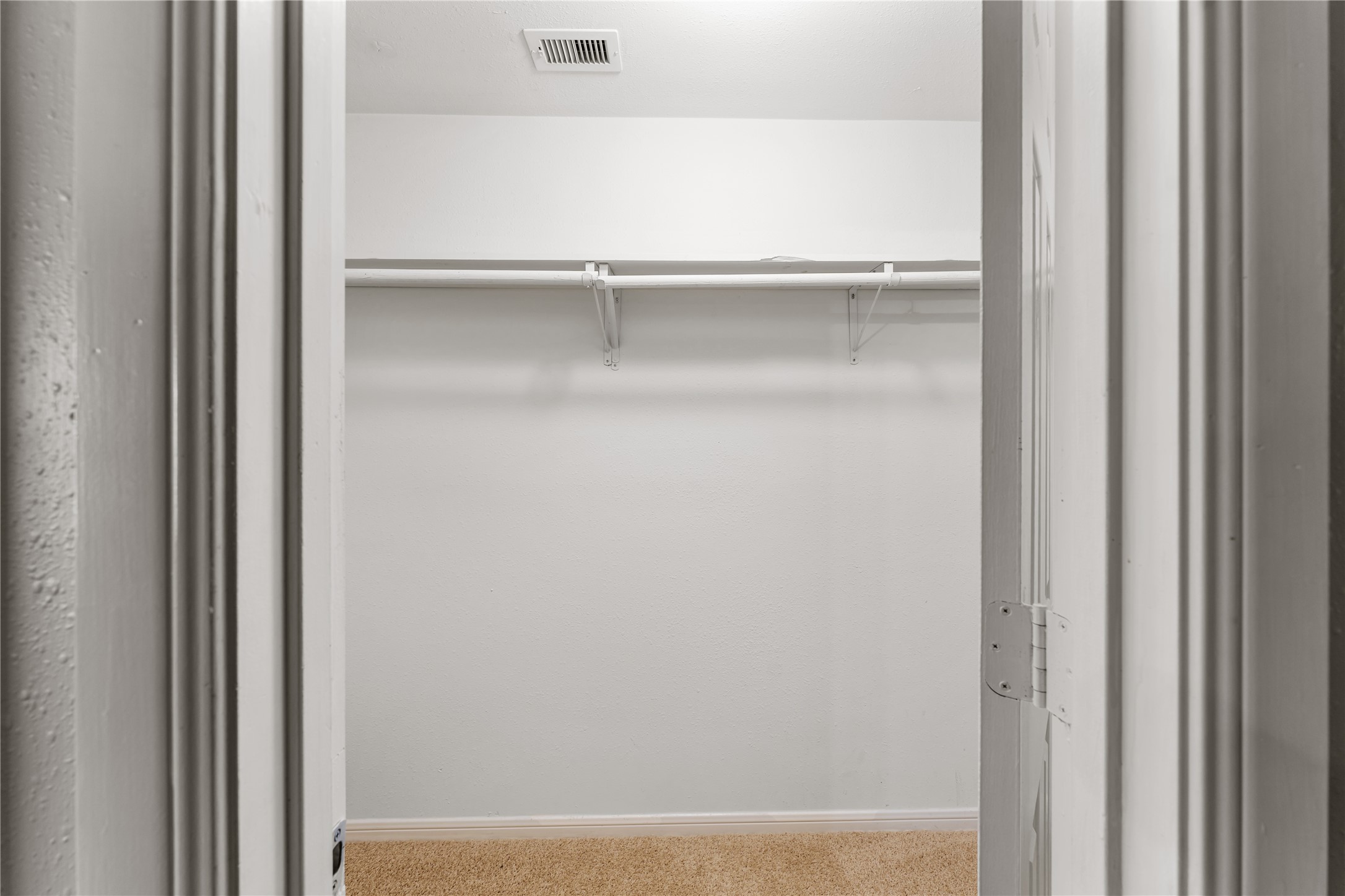9610 Buffum Street, Unit B Houston, TX 77051 - Photo 19 of 25 a close view of closet