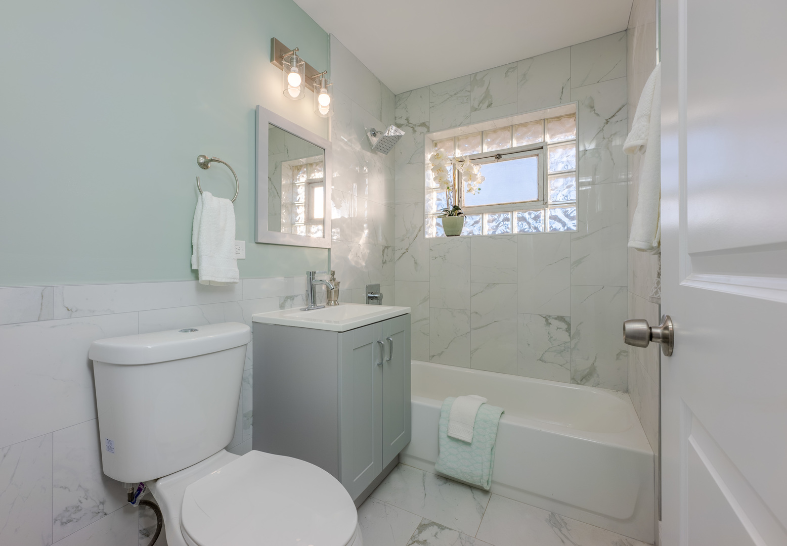 16154 South Wood Street Markham, IL 60428 - Photo 11 of 17