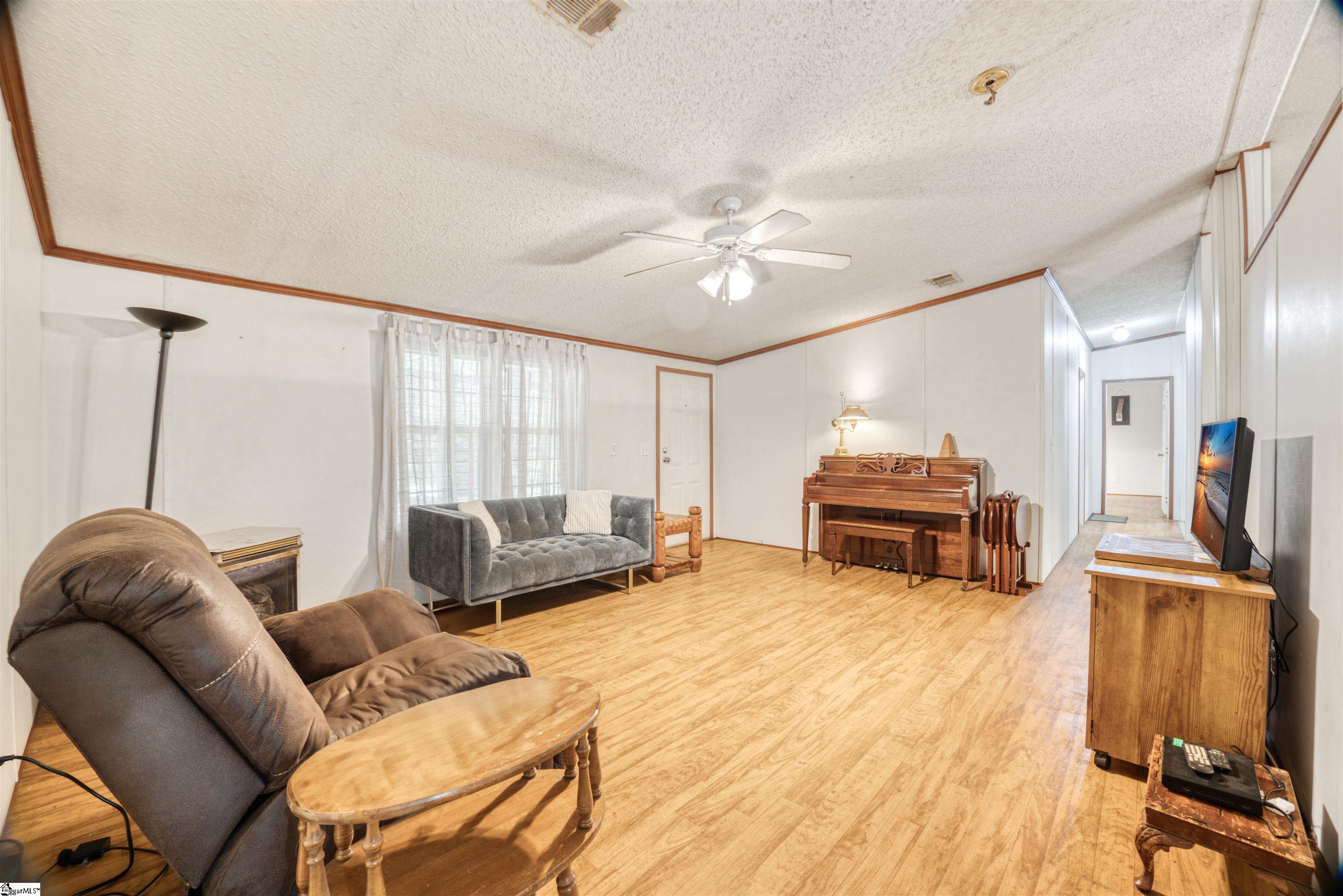 189 Farmers Hill Road Liberty, SC 29657 - Photo 7 of 31