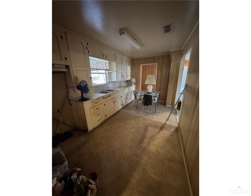 1003 North Portscheller Street Roma, TX 78584 - Photo 10 of 18