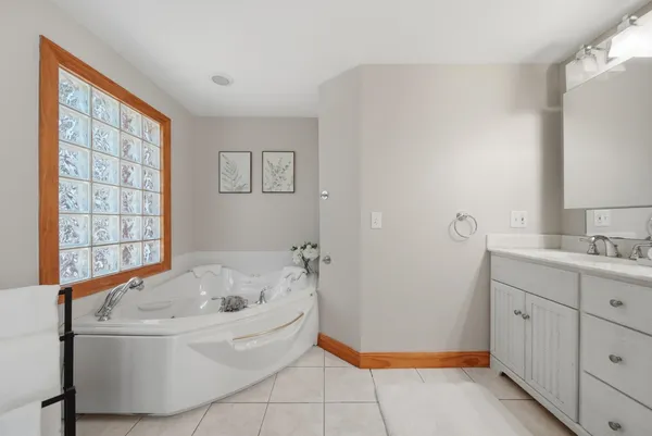 $649,000 | 6 Mill Road, Kingston, NH 03848