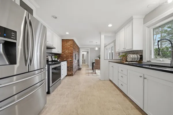 $649,000 | 6 Mill Road, Kingston, NH 03848