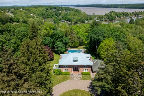 $1,738,000 | 21 Barclay Street, Saugerties, NY 12477