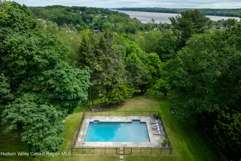 $1,738,000 | 21 Barclay Street, Saugerties, NY 12477