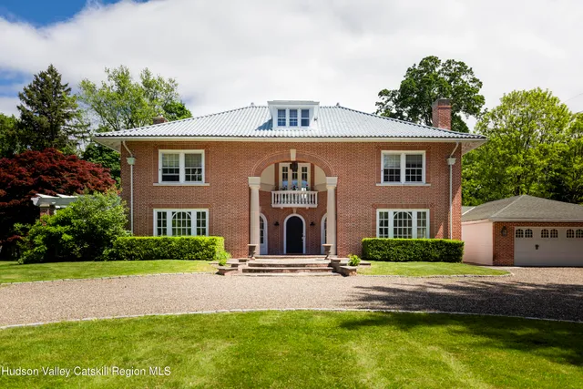 $1,738,000 | 21 Barclay Street, Saugerties, NY 12477