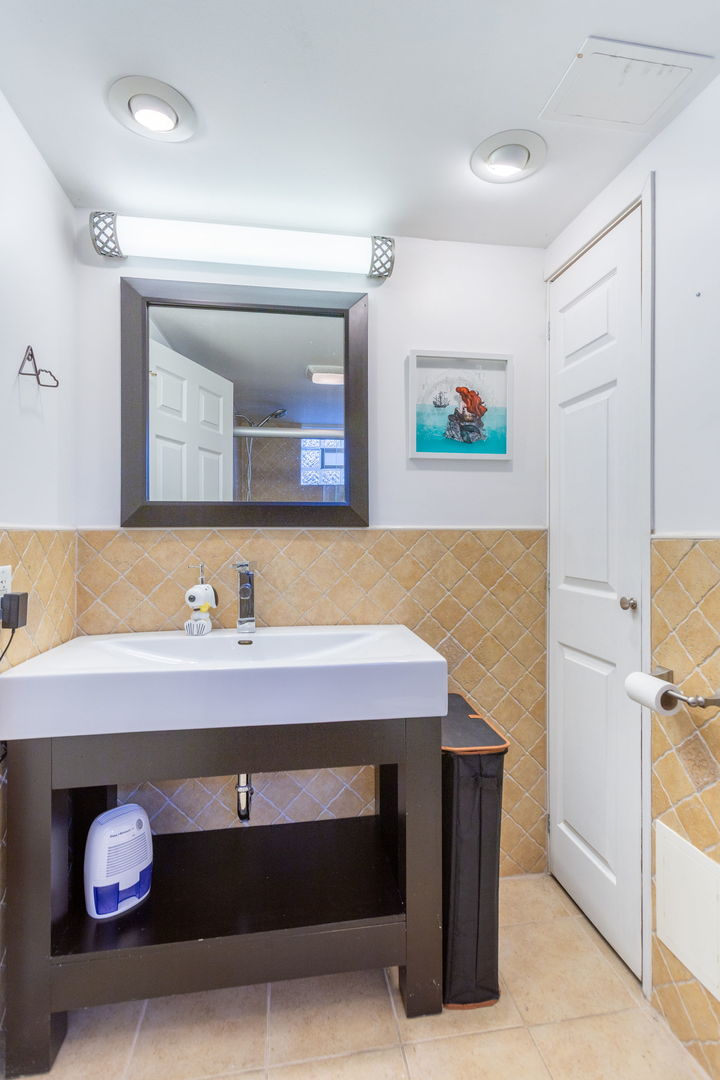 8334 Harding Avenue Skokie, IL 60076 - Photo 19 of 31