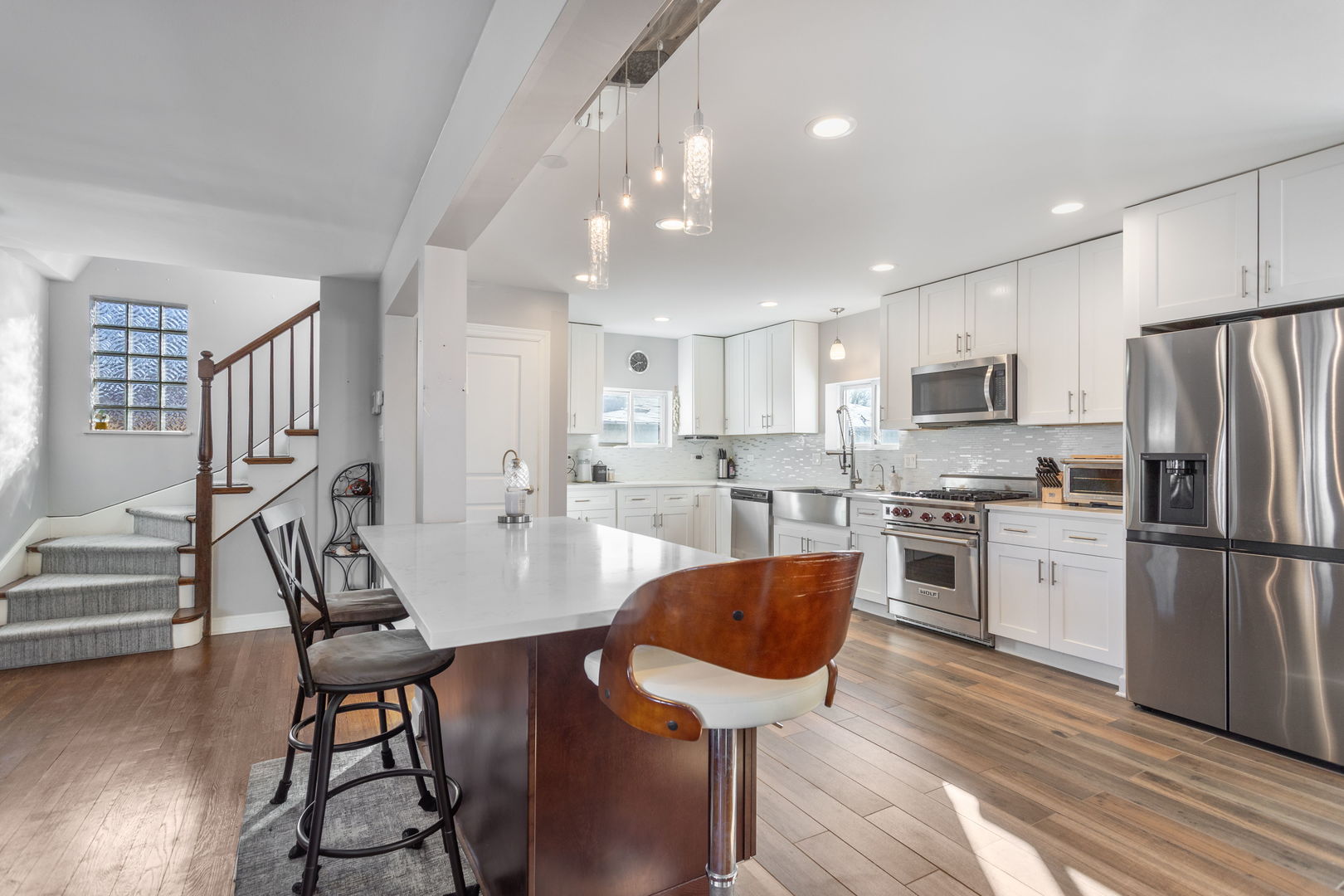 8334 Harding Avenue Skokie, IL 60076 - Photo 6 of 31