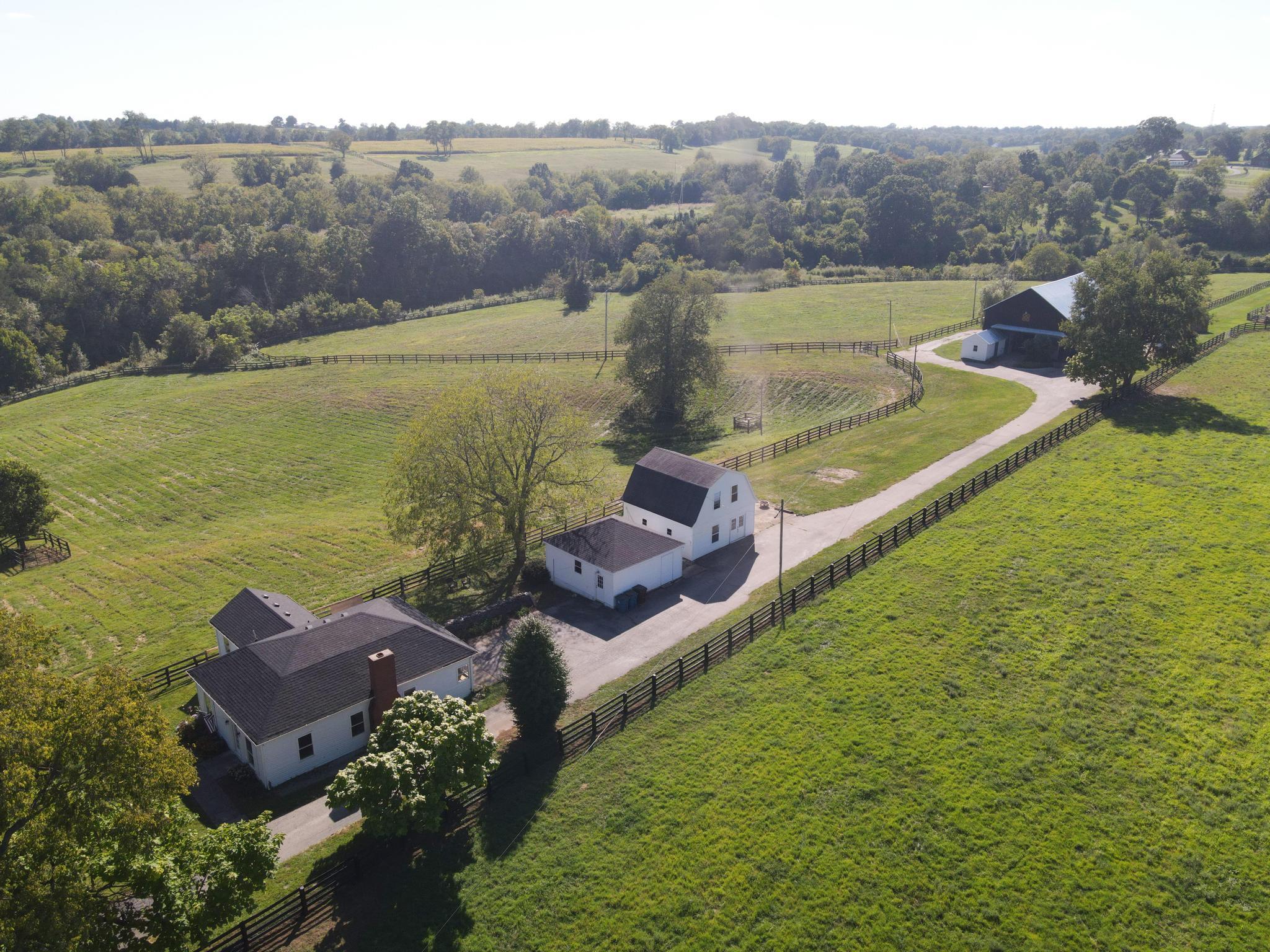 625 Gentry Road Lexington, KY 40509 - Photo 48 of 61 DJI_0977-2