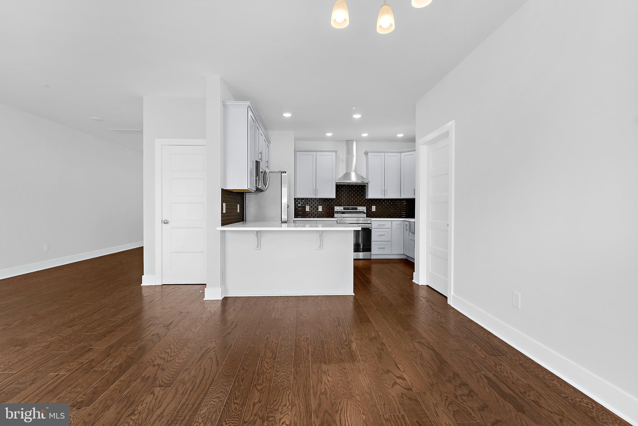 589 Knollwood Road Severna Park, MD 21146 - Photo 8 of 21 Interior picture - options shown