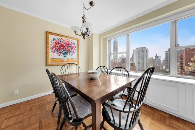 $999,000 | 360 East 72nd Street, Unit C2205 | Lenox Hill