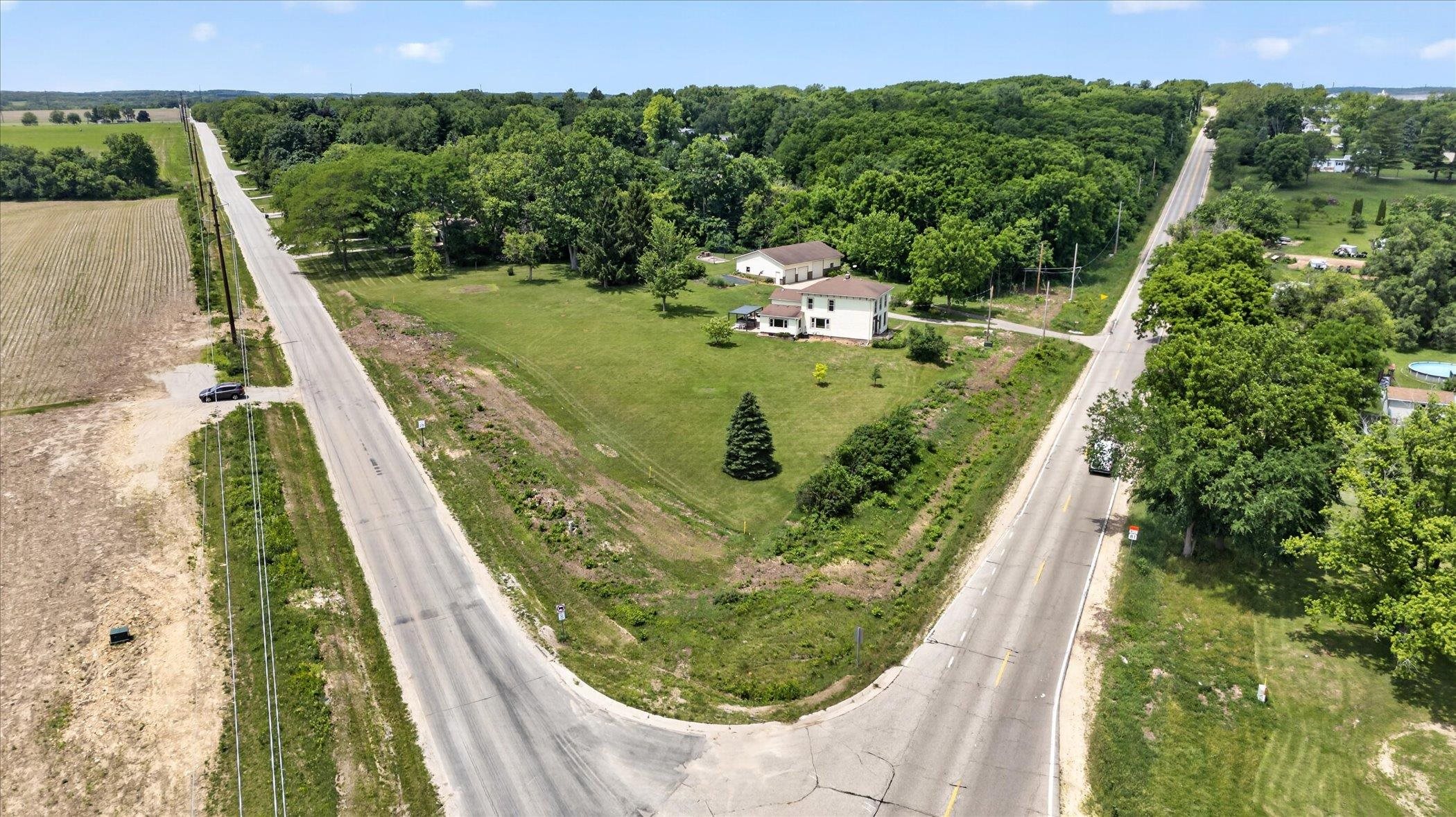 2458 South Madison Road Beloit, WI 53511 - Photo 45 of 51