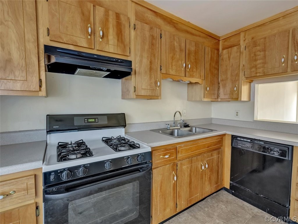 10108 Iron Mill Road North Chesterfield, VA 23235 - Photo 4 of 16 Gallery Image 4