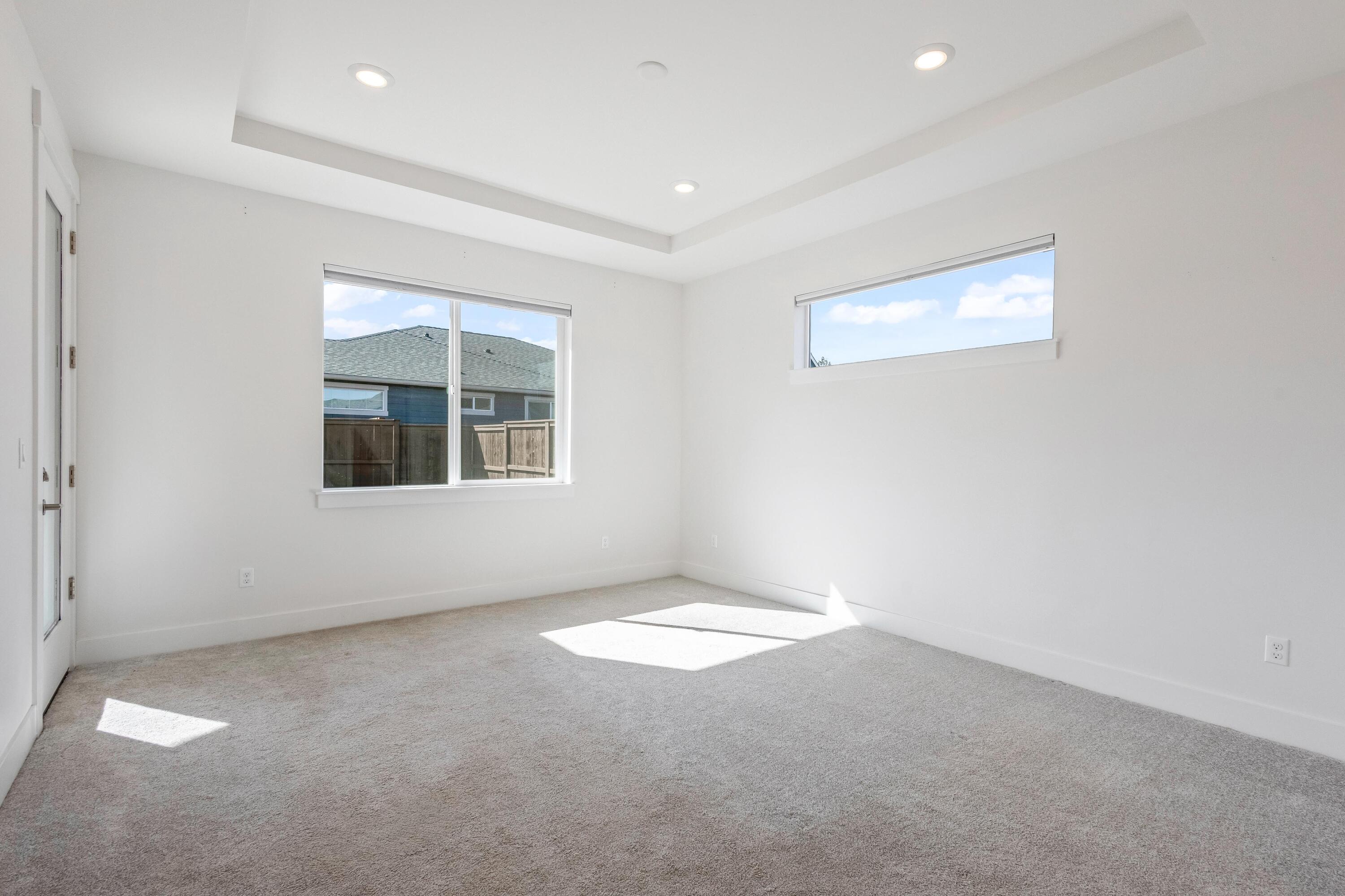 4065 Southwest 47th Street Redmond, OR 97756 - Photo 11 of 35 11