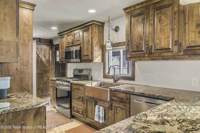 $1,250,000 | 12235 South Palmer Creek Drive, Jackson, WY 83001