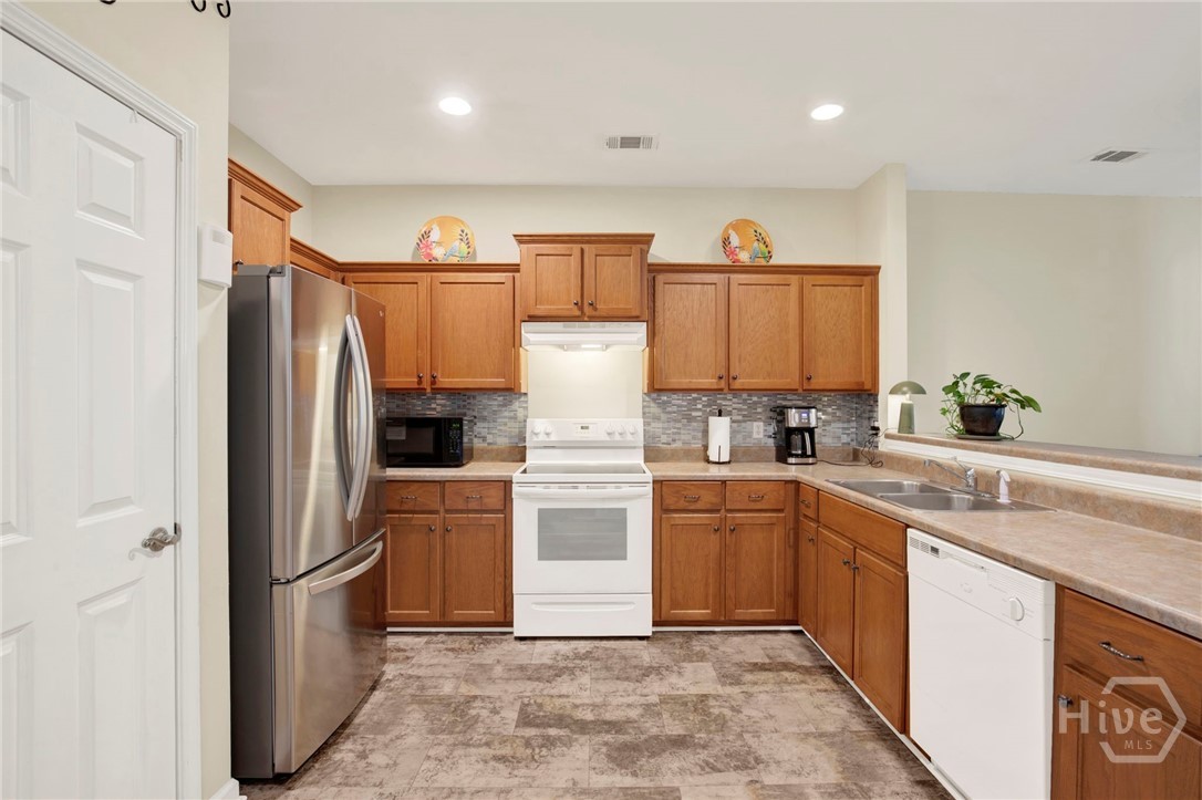 17 Reese Way Savannah, GA 31419 - Photo 9 of 53