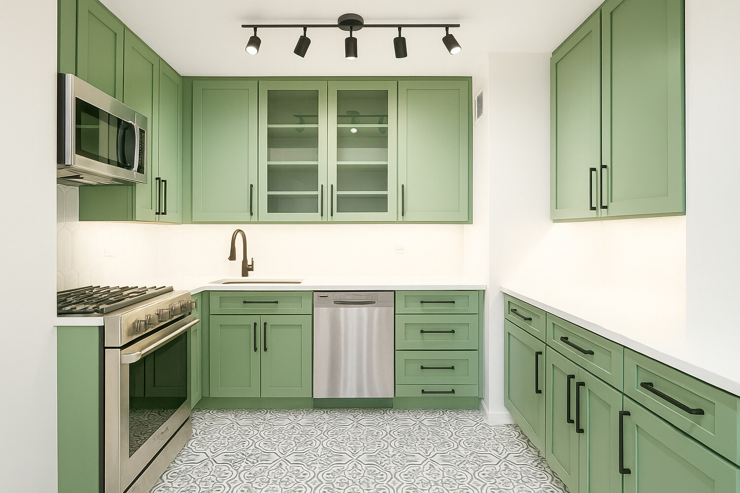 301 West 110th Street, Unit 9H Manhattan, NY 10026 - Photo 4 of 13