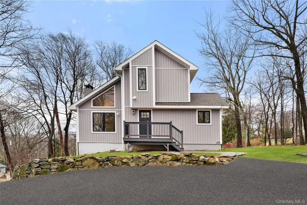 $575,000 | 31 Rick Lane, Cortlandt Manor, NY 10567