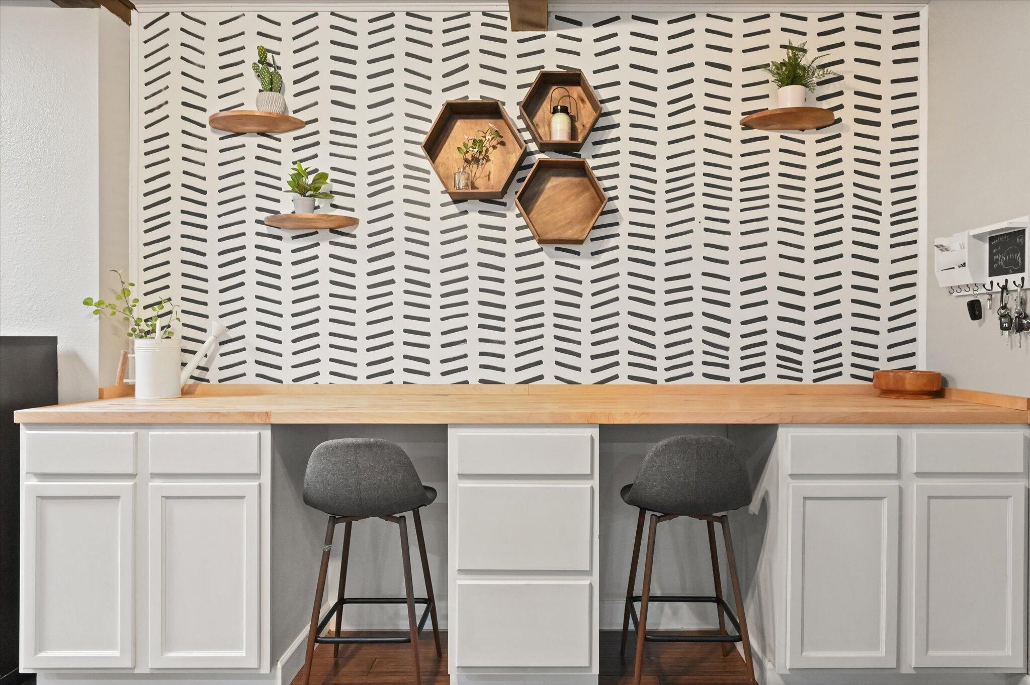 3706 66th Street Lubbock, TX 79413 - Photo 14 of 30 3706 66th - Work Station 2