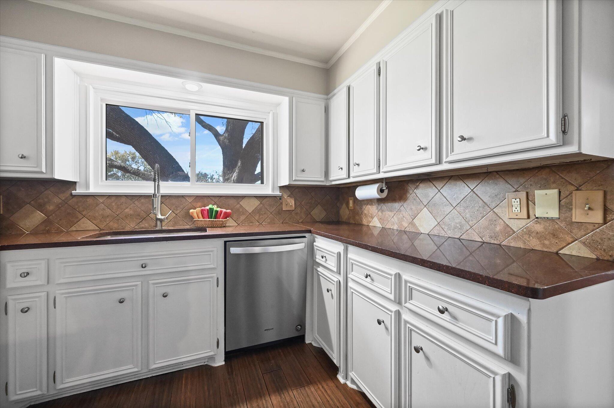 3706 66th Street Lubbock, TX 79413 - Photo 7 of 30 3706 66th - Kitchen 2