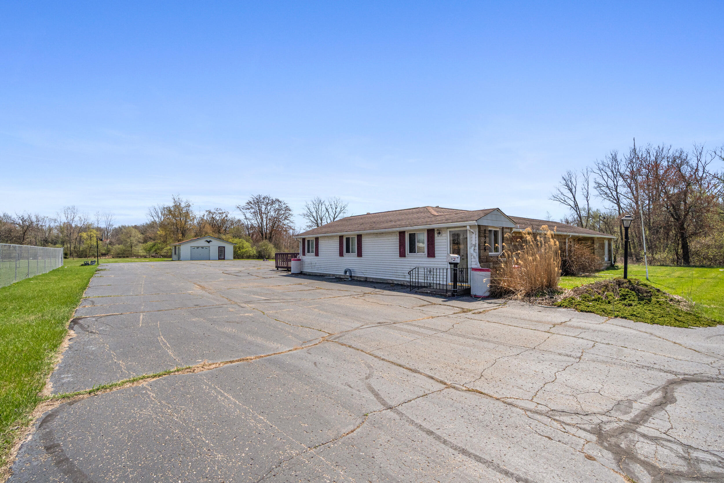 1355 Falahee Road Jackson, MI 49203 - Photo 8 of 35 1355 Falahee Rd Jackson MI 49203 - 0001