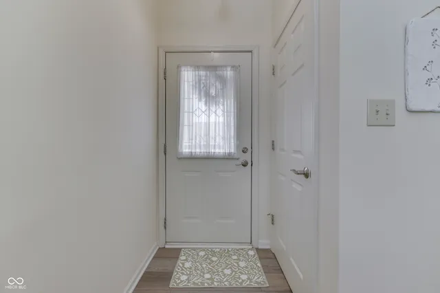 $244,900 | 1233 Arlington Drive, Unit 1233, Greenfield, IN 46140