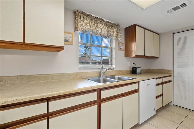 $3,500 | 1531 Placida Road, Unit 204, Englewood, FL 34223