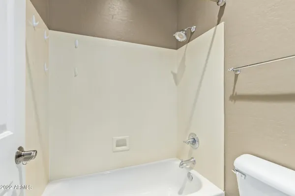 $2,800 | 13582 South 184th Avenue, Goodyear, AZ 85338