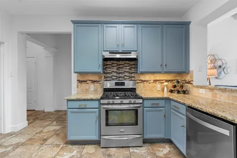 $400,000 | 813 Indian Run Drive, Pflugerville, TX 78660