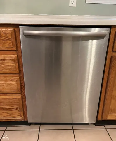 $262,900 | 8809 Trumpeter Drive, Indianapolis, IN 46234