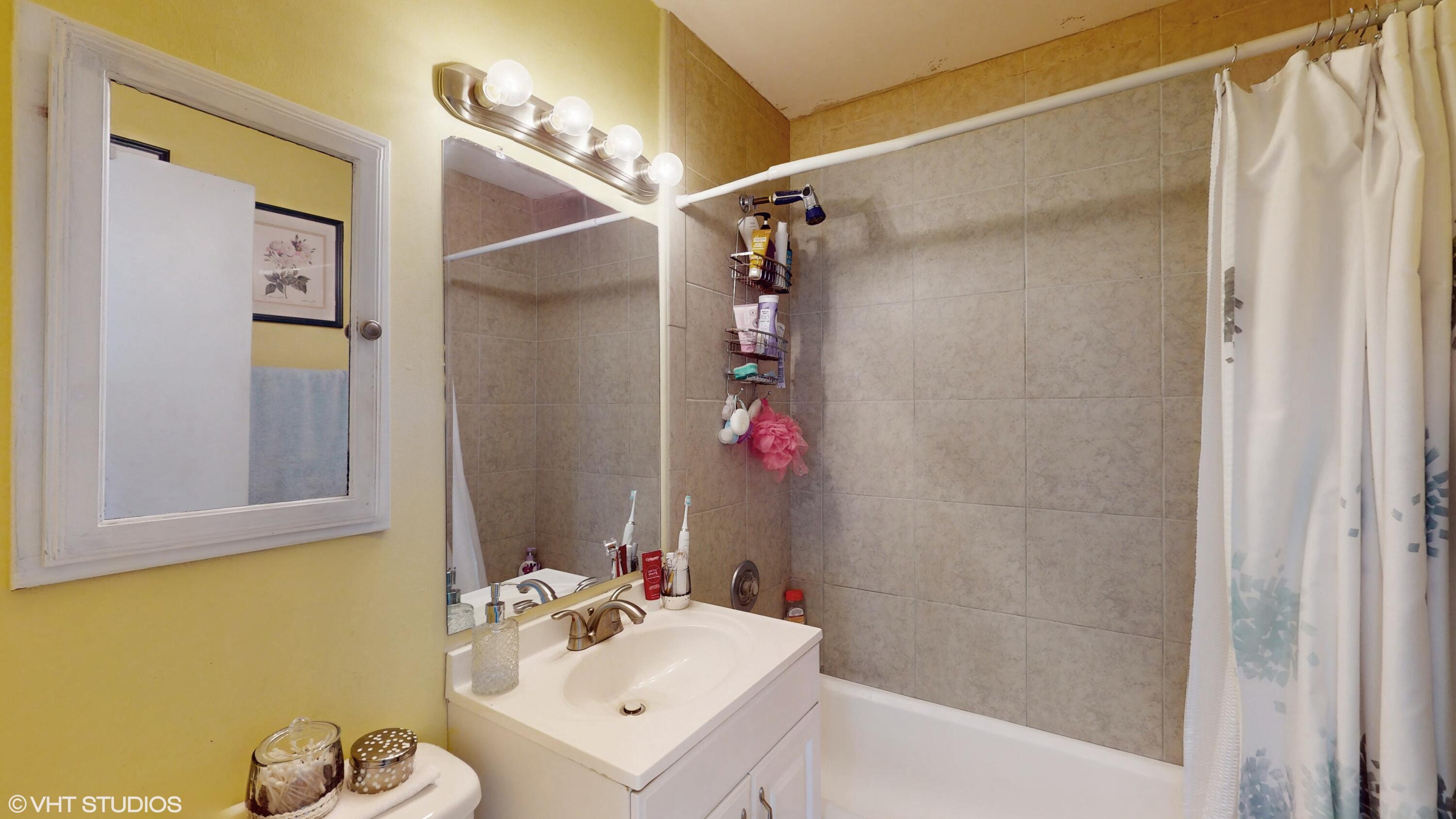 80 West 37th Street Riviera Beach, FL 33404 - Photo 20 of 31 18_80W37thSt_5116elpineway_2018_HiRes