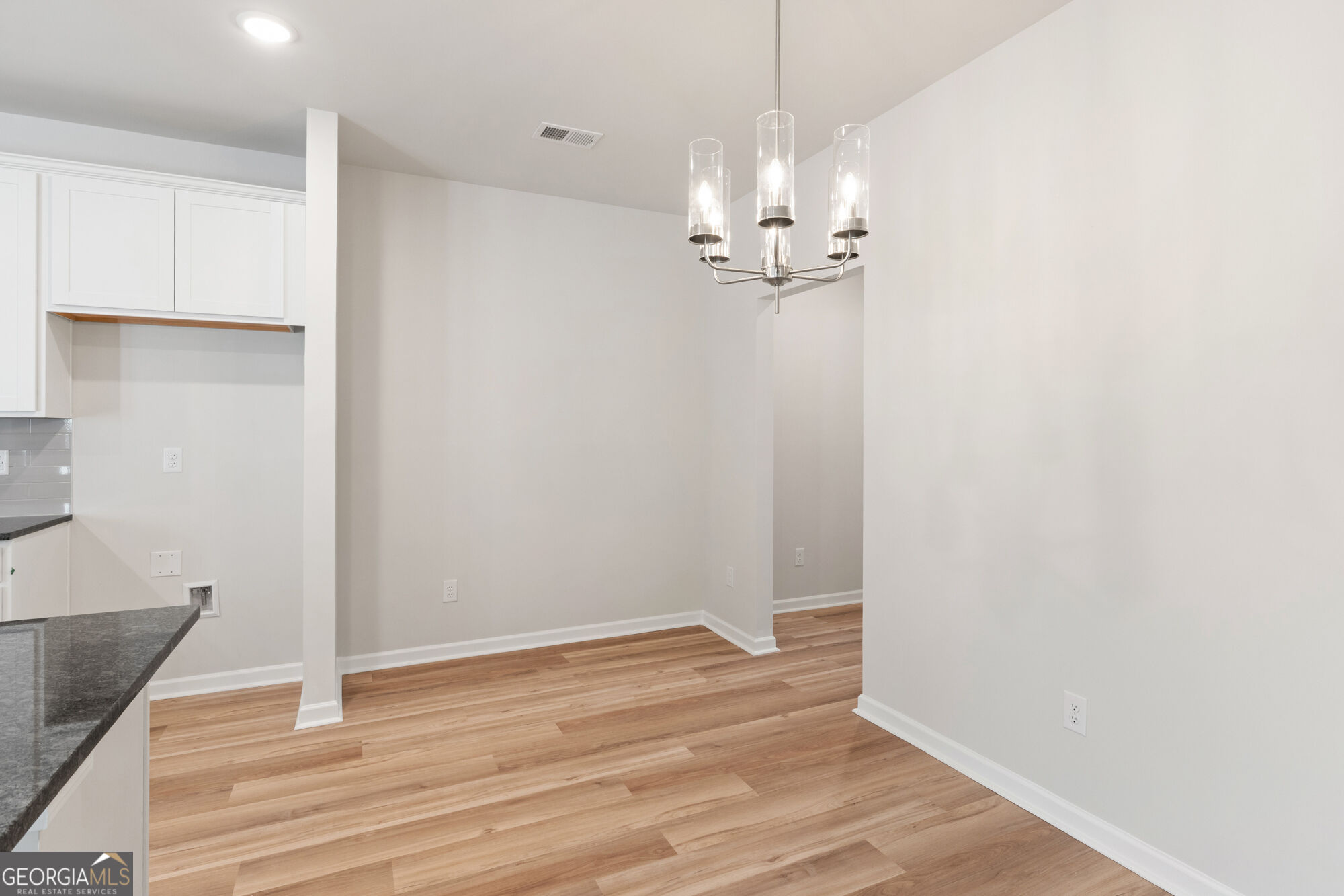 300 Hudson Court Jackson, GA 30233 - Photo 6 of 27 Gallery Image 6
