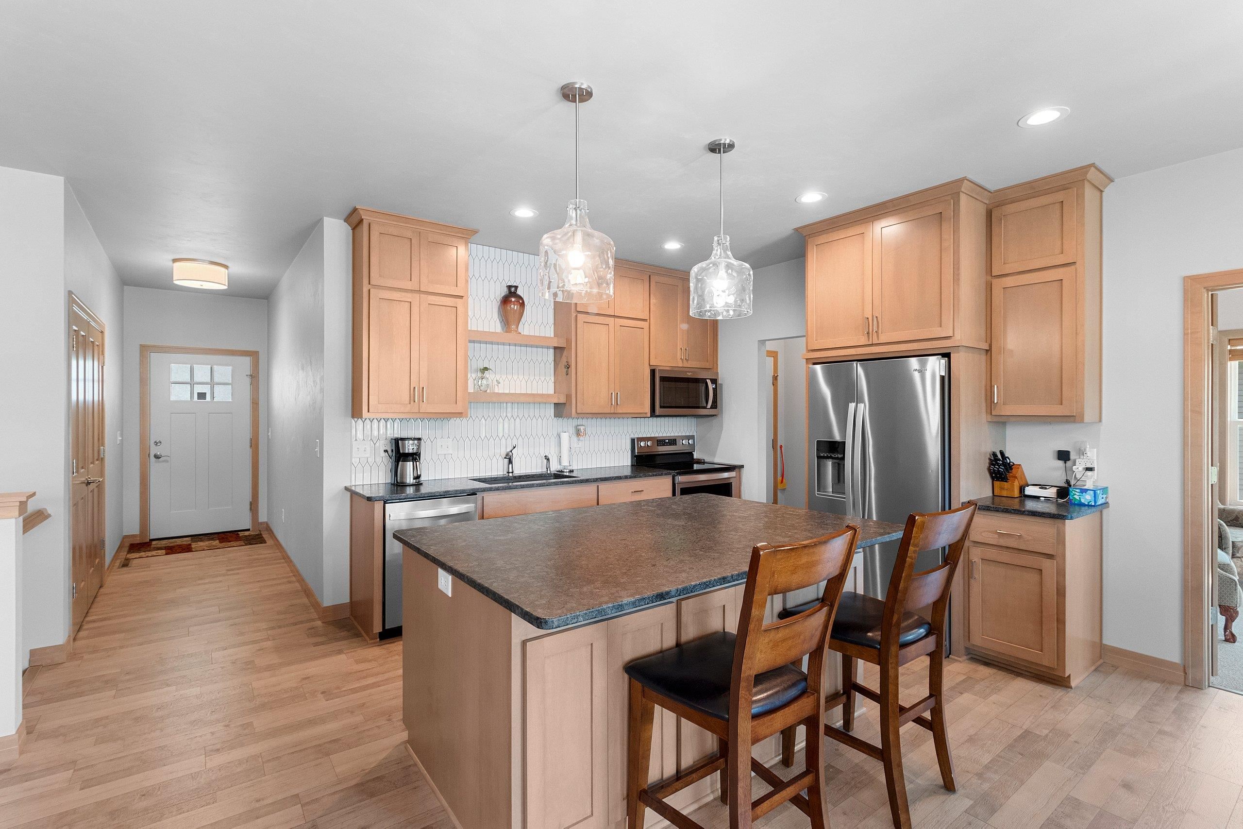 5042 North Milkweed Trail Appleton, WI 54913 - Photo 2 of 49
