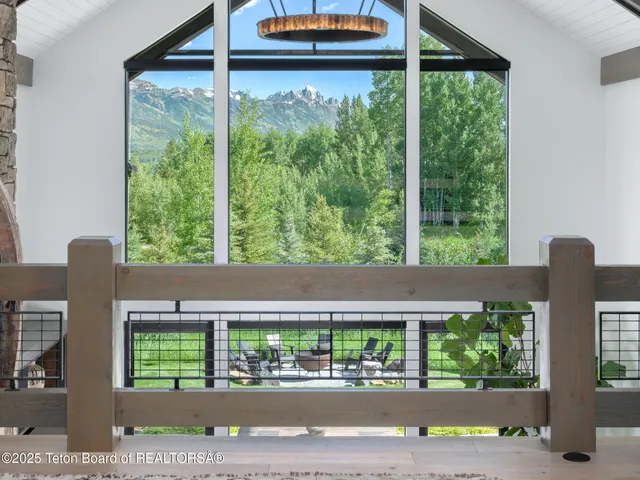 $12,900,000 | 5060 Eagle Road, Wilson, WY 83014