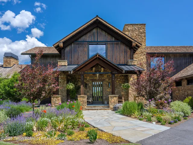 $12,900,000 | 5060 Eagle Road, Wilson, WY 83014