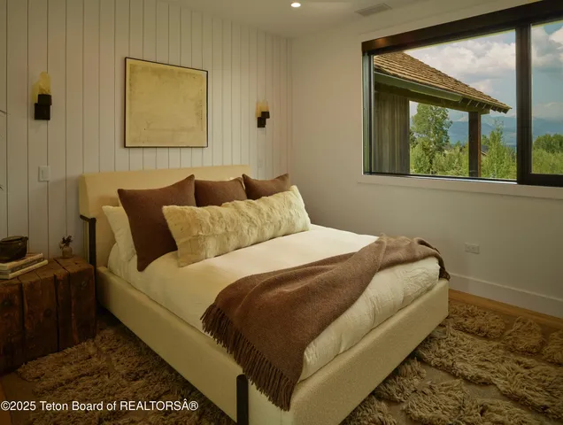 $12,900,000 | 5060 Eagle Road, Wilson, WY 83014