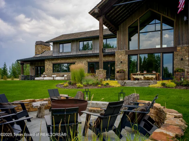 $12,900,000 | 5060 Eagle Road, Wilson, WY 83014