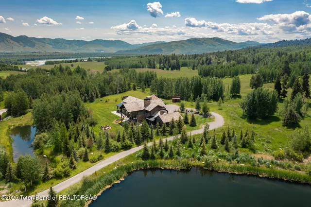 $12,900,000 | 5060 Eagle Road, Wilson, WY 83014