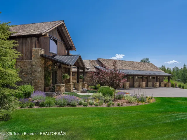 $12,900,000 | 5060 Eagle Road, Wilson, WY 83014