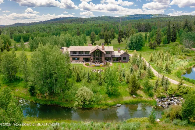 $12,900,000 | 5060 Eagle Road, Wilson, WY 83014