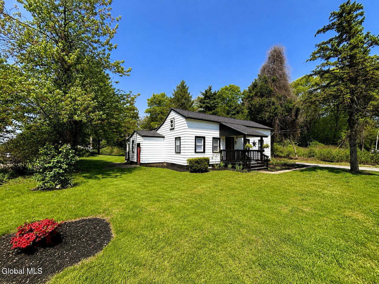 905 Balltown Road Niskayuna, NY 12309 - Photo 1 of 41 ChatGPT Image May 27, 2026, 12_02_41 PM