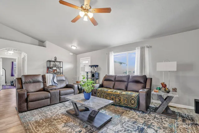 $415,000 | 830 Cortni Court, Twin Falls, ID 83301