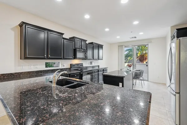 $2,500 | 12600 West Rosewood Lane, Peoria, AZ 85383