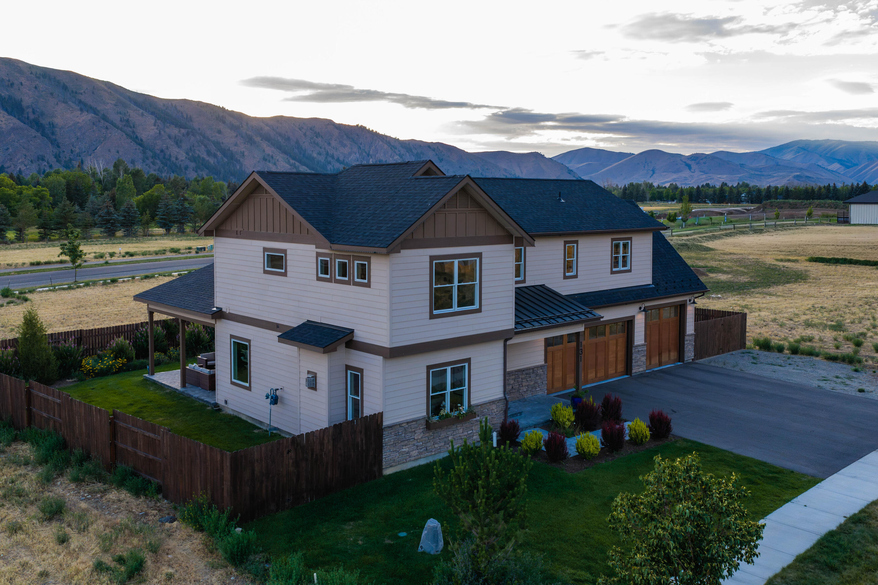 131 Sunbeam Street Hailey, ID 83333 - Photo 2 of 32 Exterior
