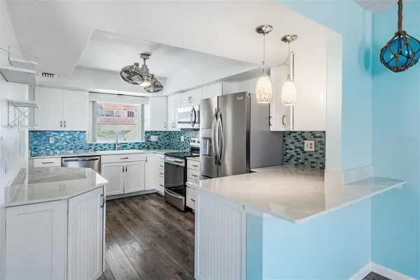 $550,000 | 2700 Bayshore Boulevard, Unit 511, Dunedin, FL 34698