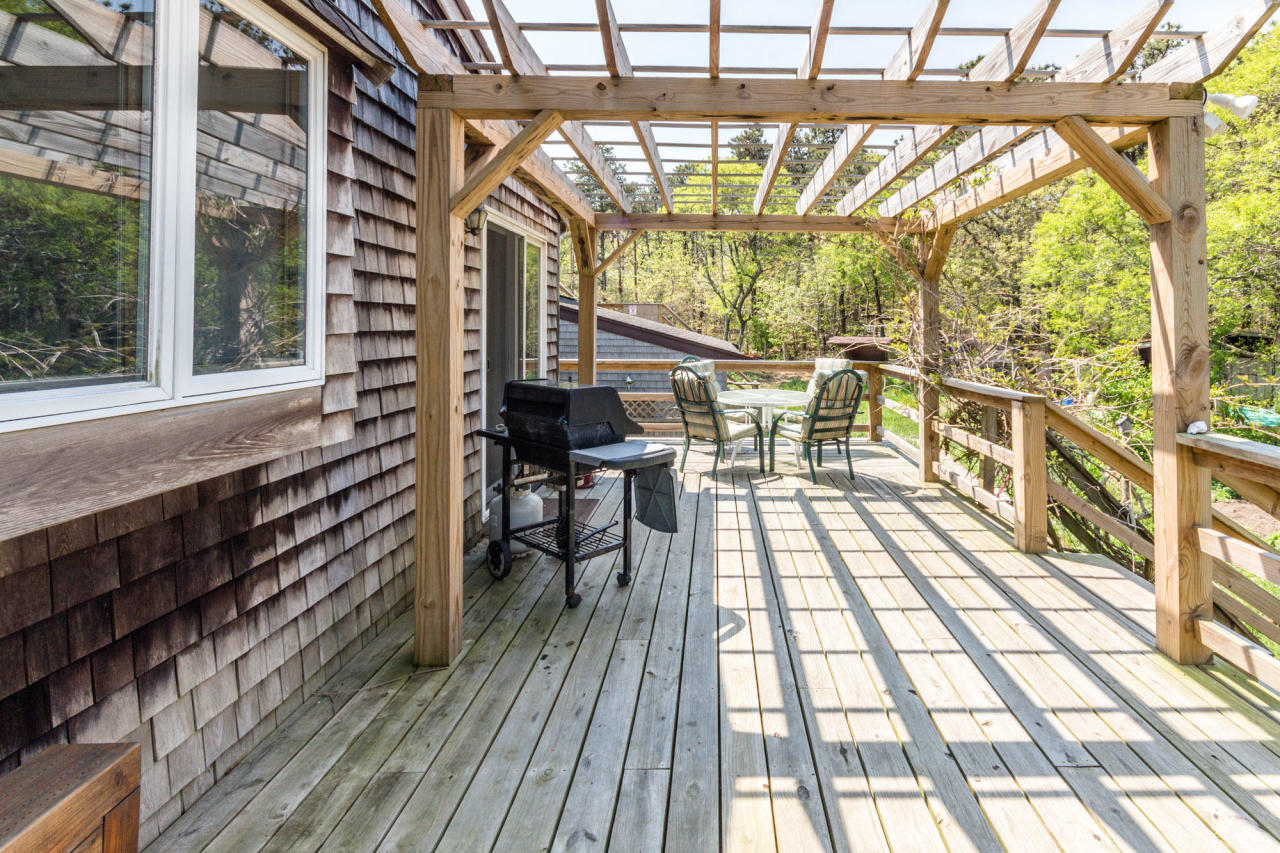 507 Barnes Road Oak Bluffs, MA 02557 - Photo 5 of 29 Additional Photo