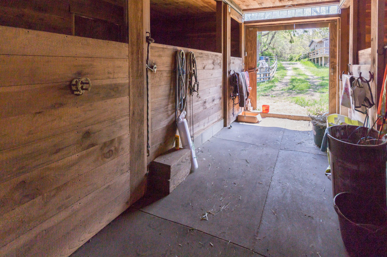 507 Barnes Road Oak Bluffs, MA 02557 - Photo 9 of 29 Additional Photo