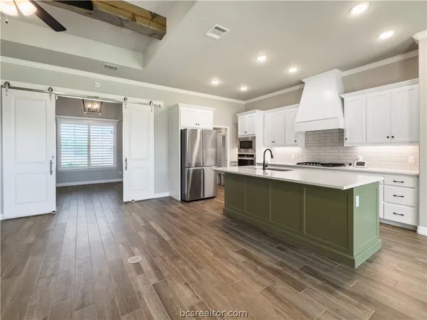 $2,500 | 2713 Colony Vista Drive, Bryan, TX 77808