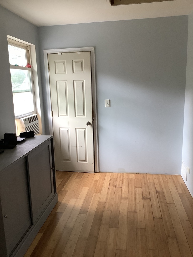 28575 Valley Road Ingleside, IL 60041 - Photo 13 of 17 Gallery Image 13