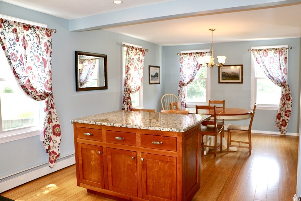 11 Hillside Road Dracut, MA 01826 - Photo 11 of 30